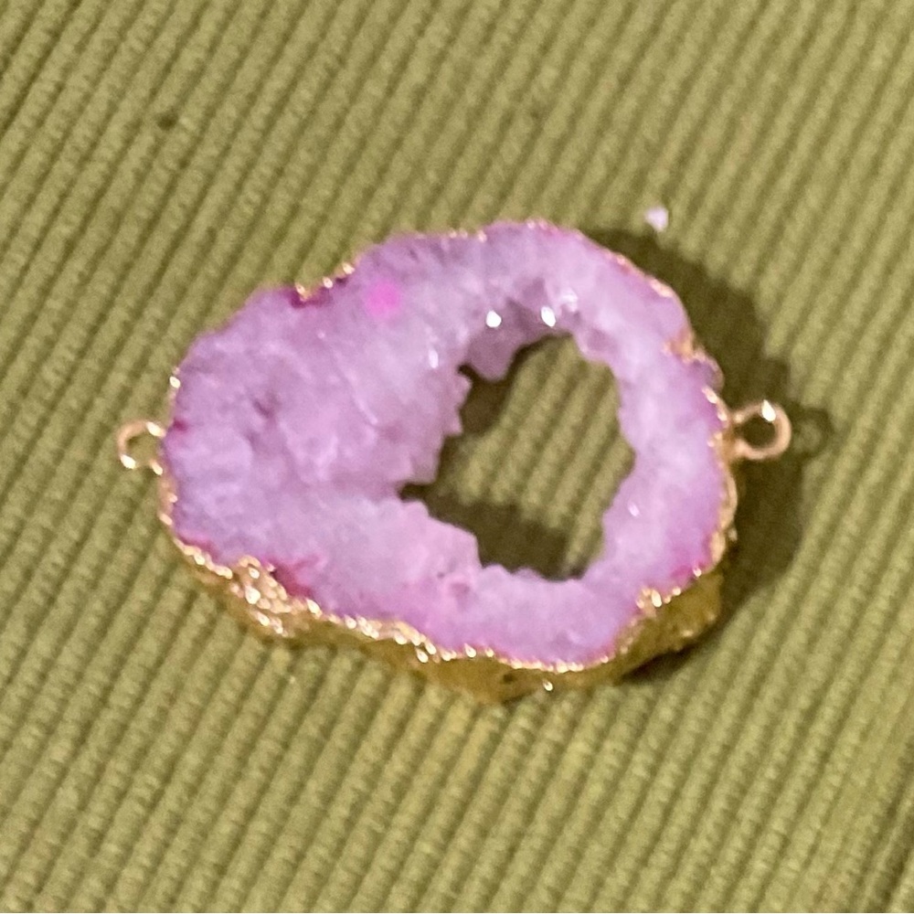 Pink Rhinestone Geode Sliced Pendant Brooch Gold Tone Rugged edge Quartz Agate